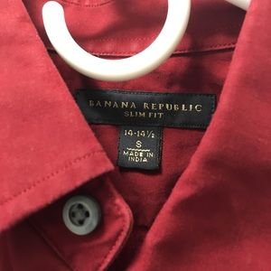 Men’s red button down slim fit dress shirt.